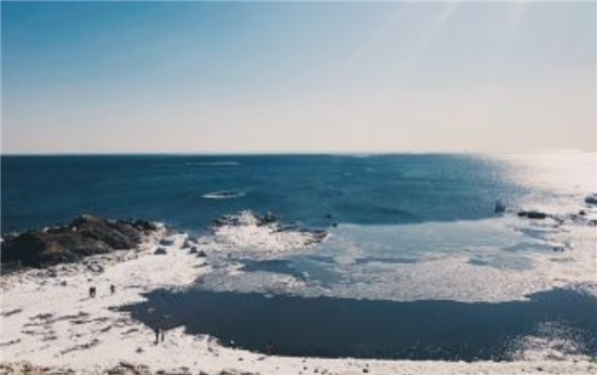 井喷的冰雪消费需求正倒逼冰雪产业全面升级